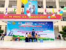 Tiết mục văn nghệ của các em Học sinh trường Tiểu học Lê Lợi.