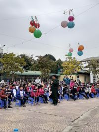 Giao lưu Học sinh toàn trường với nhà thơ Trần Đăng Khoa
