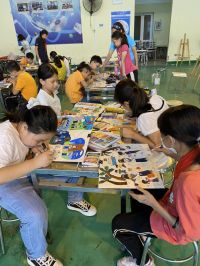 Cuộc thi vẽ tranh biển đảo